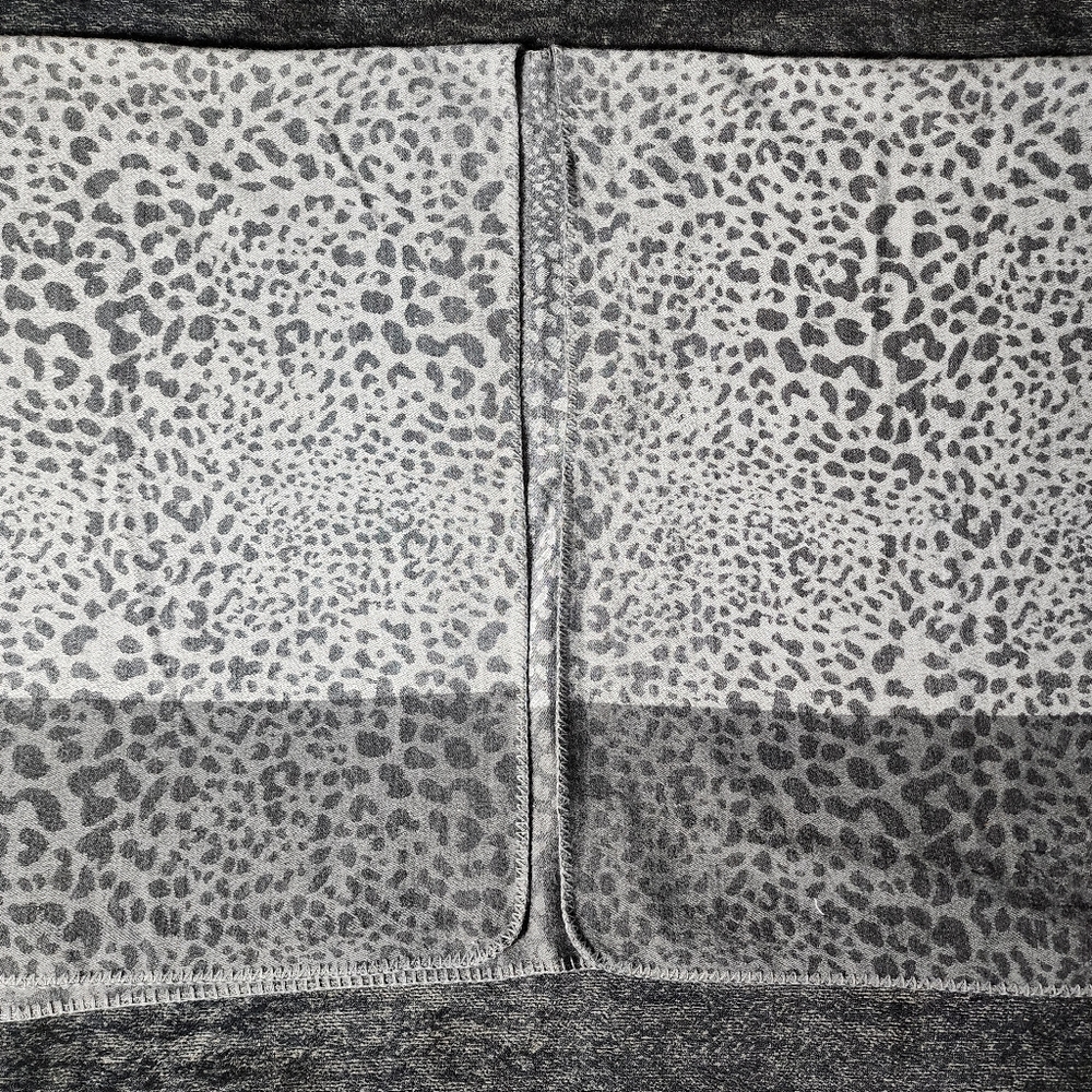 Animal Print Open-Front Wrap - image 7